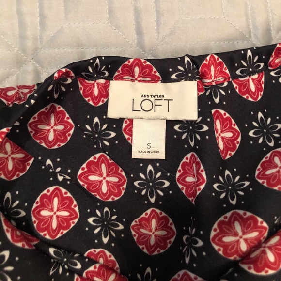 Black-Red-White Halter Top - Picture 3 of 11